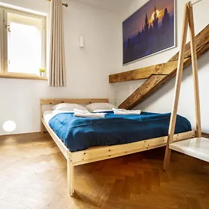 Old Town Square Suites 2*, Praga República Checa