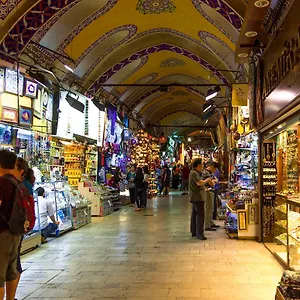 Milano & Sultanahmet Istanboel
